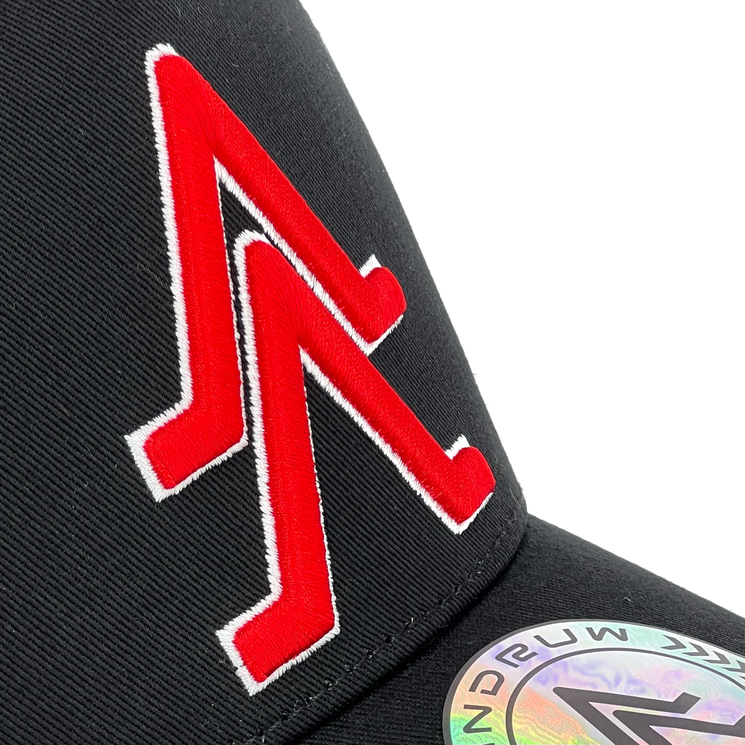 Andruw Apparel  #2409512 I A512